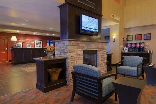 Hampton Inn lounche